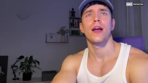 Snapshot of johnnnyhorny chatting on 11/18/25, 08:46 Johnny online show from 11/18/25, 08:46