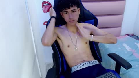 johnny_cagee online show from 12/06/24, 09:32