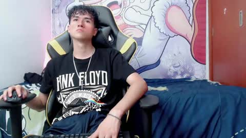 johnny_cagee online show from 12/18/24, 08:20
