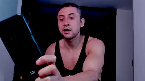 Johnny online show from 06/12/26, 02:43