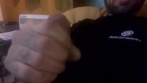 Snapshot of johnnyct36 chatting on 01/28/25, 01:18 johnnyct36 online show from 01/28/25, 01:18