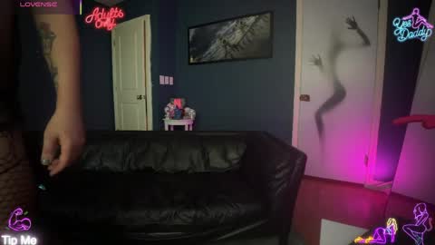 Johnny from Space online show from 05/26/26, 03:30