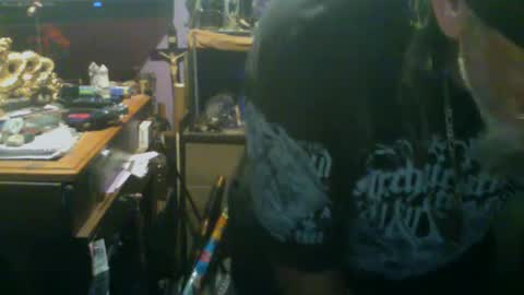 johnnyshung1 online show from 09/18/25, 05:31