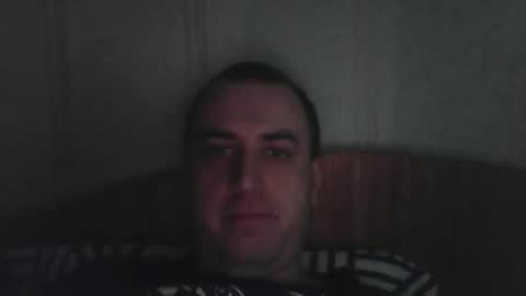 Snapshot of johnoreon chatting on 12/18/25, 07:47 johnoreon online show from 12/18/25, 07:47