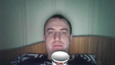 Snapshot of johnoreon chatting on 12/21/25, 07:48 johnoreon online show from 12/21/25, 07:48