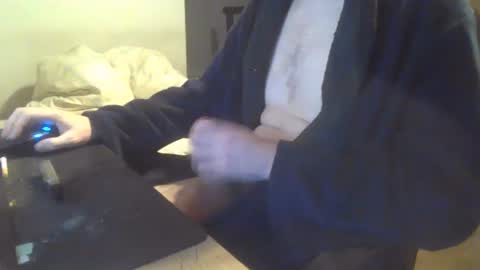 Snapshot of johnot1998 chatting on 11/12/25, 12:33 johnot1998 online show from 11/12/25, 12:33