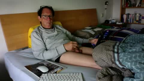 Snapshot of johnpepper chatting on 06/16/26, 07:05 DirtyHarry online show from 06/16/26, 07:05