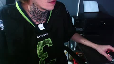 johnsonisaac94  online show from 12/05/24, 06:43