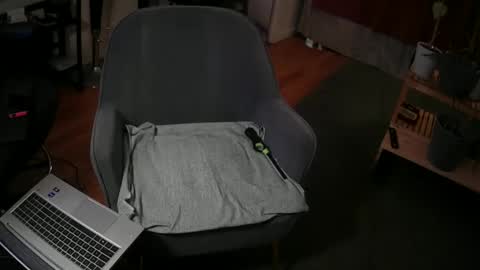 Snapshot of johntylerr833 chatting on 01/09/26, 10:44 johntylerr833 online show from 01/09/26, 10:44