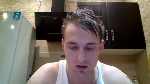 Snapshot of johny_hurdman27 chatting on 01/06/25, 03:29 johny27 online show from 01/06/25, 03:29