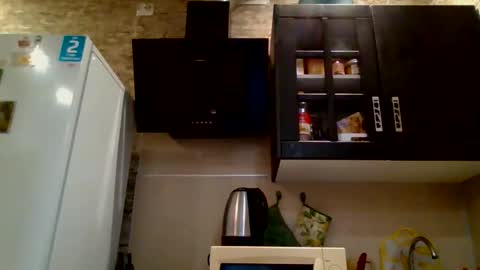 Snapshot of johny_hurdman27 chatting on 10/15/25, 01:00 johny27 online show from 10/15/25, 01:00