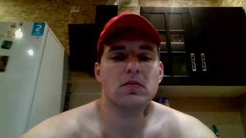 Snapshot of johny_hurdman27 chatting on 12/18/25, 01:39 johny27 online show from 12/18/25, 01:39