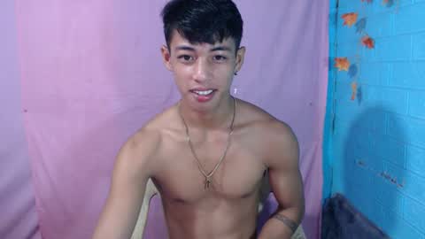 Snapshot of johnydestroyer chatting on 02/20/25, 12:41 johnydestroyer online show from 02/20/25, 12:41