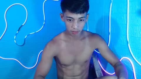 Snapshot of johnydestroyer chatting on 03/04/25, 11:19 johnydestroyer online show from 03/04/25, 11:19