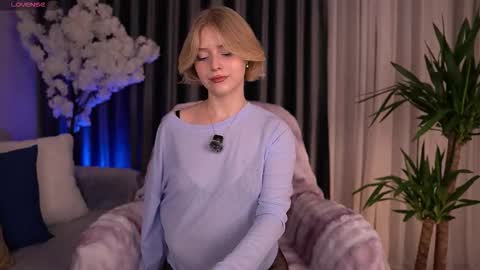 Paula online show from 09/26/25, 02:37