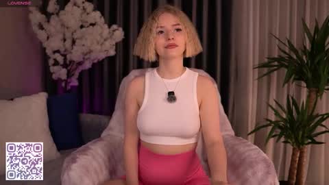 Paula online show from 10/09/25, 02:42