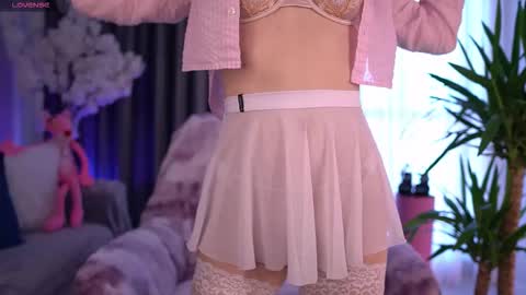 Paula online show from 11/29/25, 08:50