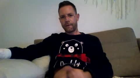 Snapshot of jojo19844 chatting on 11/21/25, 06:01 jojo19844 online show from 11/21/25, 06:01