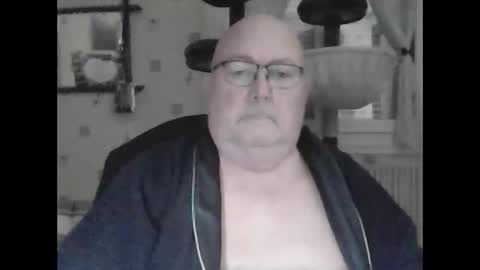 Snapshot of jojo60000529566 chatting on 12/04/24, 11:24 jojo60000529566 online show from 12/04/24, 11:24