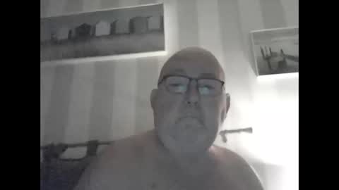 Snapshot of jojo60000529566 chatting on 12/18/24, 06:21 jojo60000529566 online show from 12/18/24, 06:21