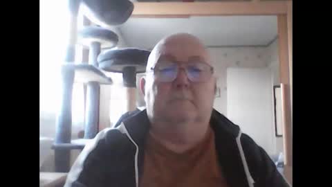 Snapshot of jojo60000529566 chatting on 02/05/25, 03:20 jojo60000529566 online show from 02/05/25, 03:20