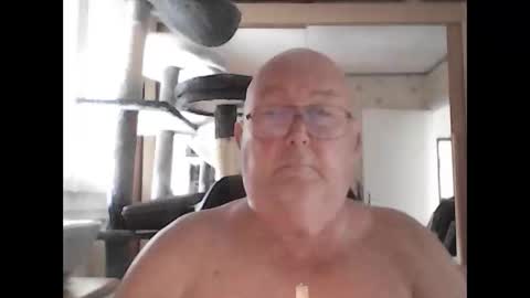 Snapshot of jojo60000529566 chatting on 09/11/25, 02:06 jojo60000529566 online show from 09/11/25, 02:06