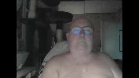 Snapshot of jojo60000529566 chatting on 10/23/25, 07:18 jojo60000529566 online show from 10/23/25, 07:18