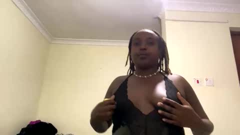 Snapshot of jojo_candie chatting on 05/22/26, 11:32 jojo_candie online show from 05/22/26, 11:32