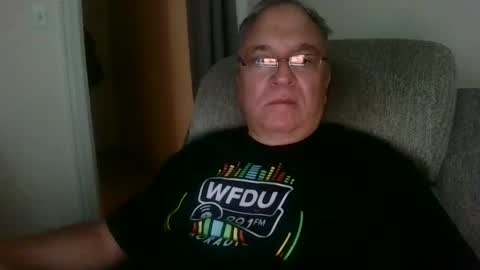 Snapshot of joker5339 chatting on 10/11/25, 12:15 joker5339 online show from 10/11/25, 12:15