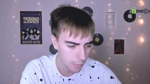 Snapshot of jokester_liam chatting on 11/19/25, 09:42 jokester_liam online show from 11/19/25, 09:42