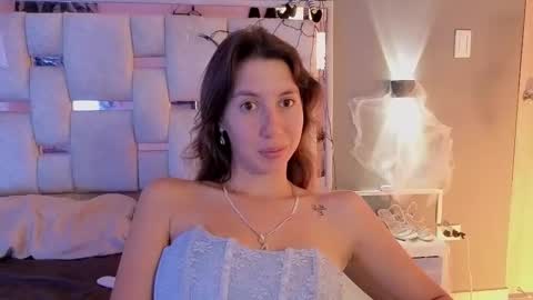 jolie_lov online show from 10/10/25, 06:07