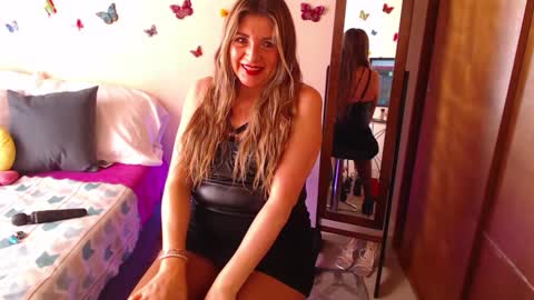 Jolie Mature online show from 12/11/24, 07:46