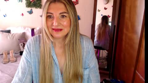 Jolie Mature online show from 06/08/26, 07:14