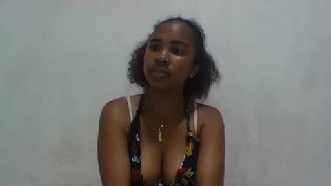 Snapshot of joliedonnue chatting on 12/02/25, 12:21 joliedonnue online show from 12/02/25, 12:21