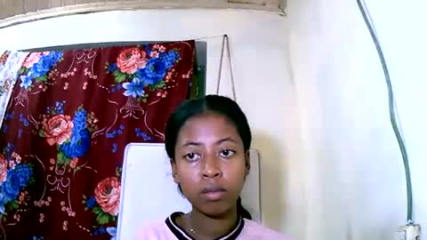 joliekah27 online show from 01/16/25, 05:23