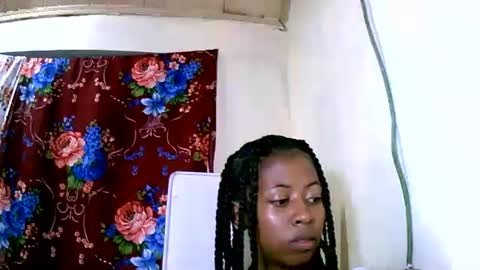 joliekah27 online show from 01/18/25, 05:37