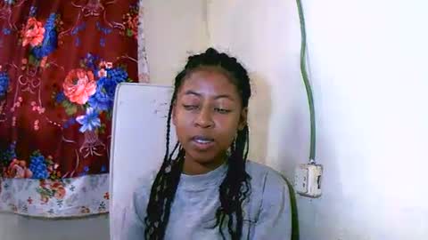 joliekah27 online show from 01/23/25, 08:04
