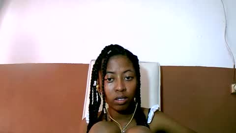 joliekah27 online show from 02/20/25, 11:09