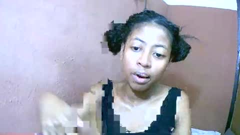 joliekah27 online show from 03/02/25, 12:32