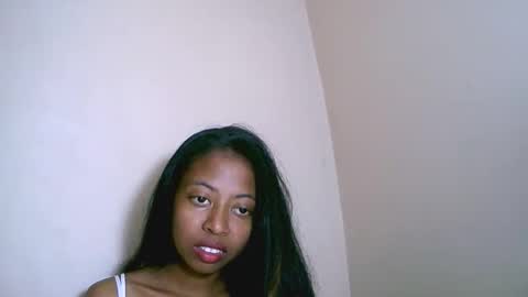 joliekah27 online show from 11/12/25, 08:37