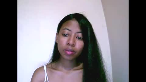 joliekah27 online show from 06/06/26, 07:02
