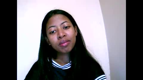joliekah27 online show from 06/11/26, 07:17