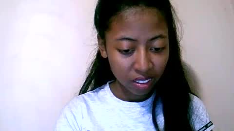 joliekah27 online show from 06/29/26, 10:48