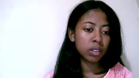 joliekah27 online show from 06/30/26, 07:04