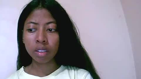 joliekah27 online show from 07/05/26, 07:48