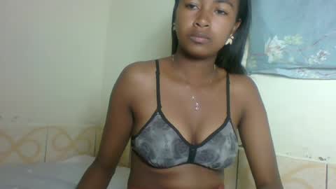 Snapshot of jolienasexi chatting on 07/21/26, 12:07 jolienasexi online show from 07/21/26, 12:07