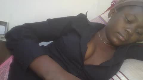 jollynabeb online show from 02/18/25, 08:36