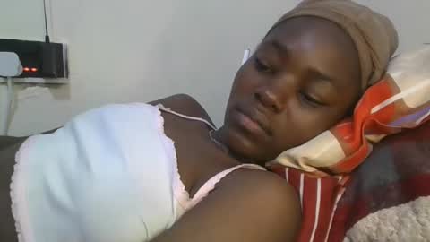 jollynabeb online show from 09/28/25, 11:54