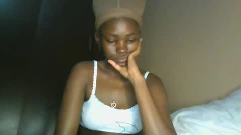 jollynabeb online show from 10/31/25, 08:43