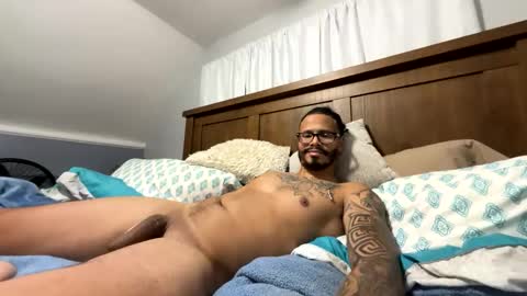 JMorales online show from 11/08/25, 02:56